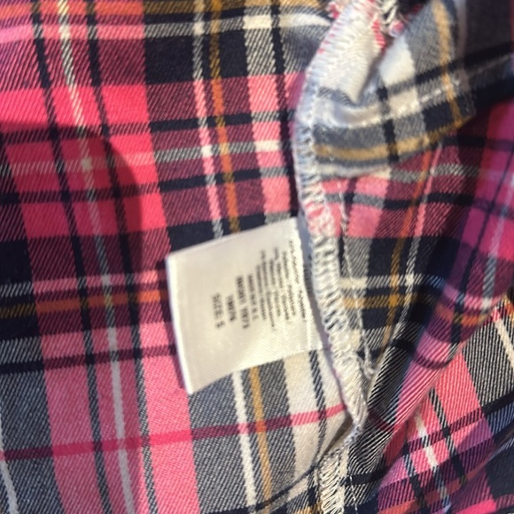 Cute cropped top. - Picture 3 of 8